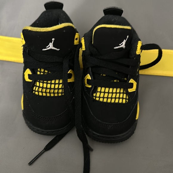 Black and yellow Toddler Jordans Excellent Condition - Picture 2 of 4